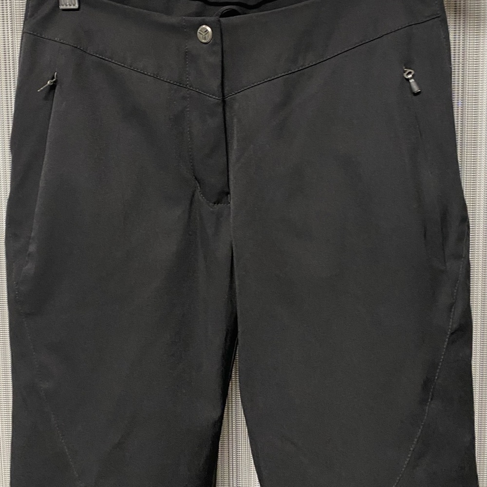 FERA Ski Pants for women. (The perfect fit) SZ 4R, black.